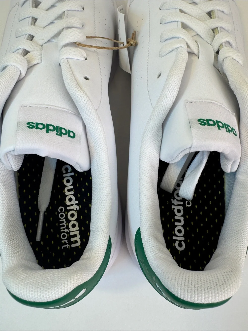 adidas Advantage Men’s Size 10 White Green Casual Tennis Sneakers GZ5300